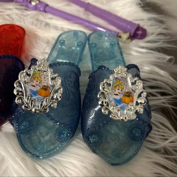 Toddler Princess Slippers - Picture 2 of 8
